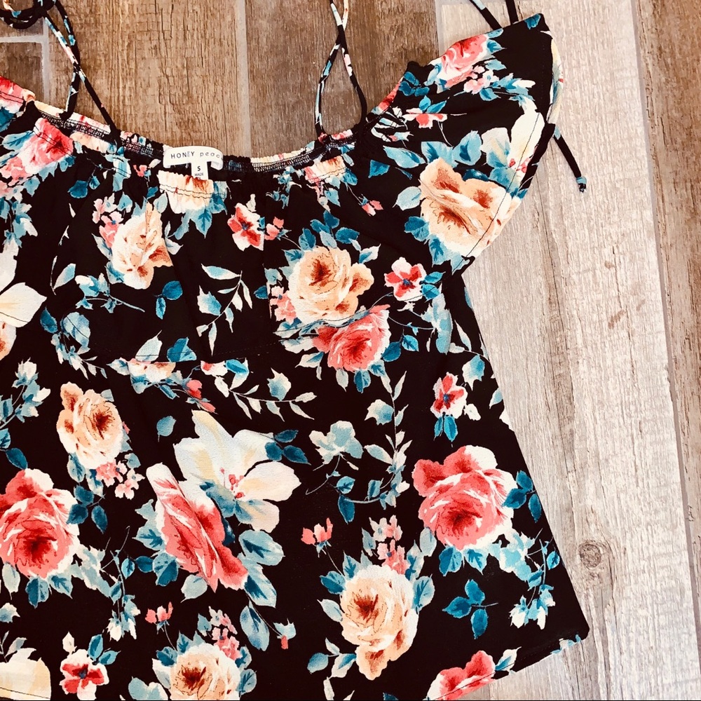 Black with floral blouse - Picture 4 of 4